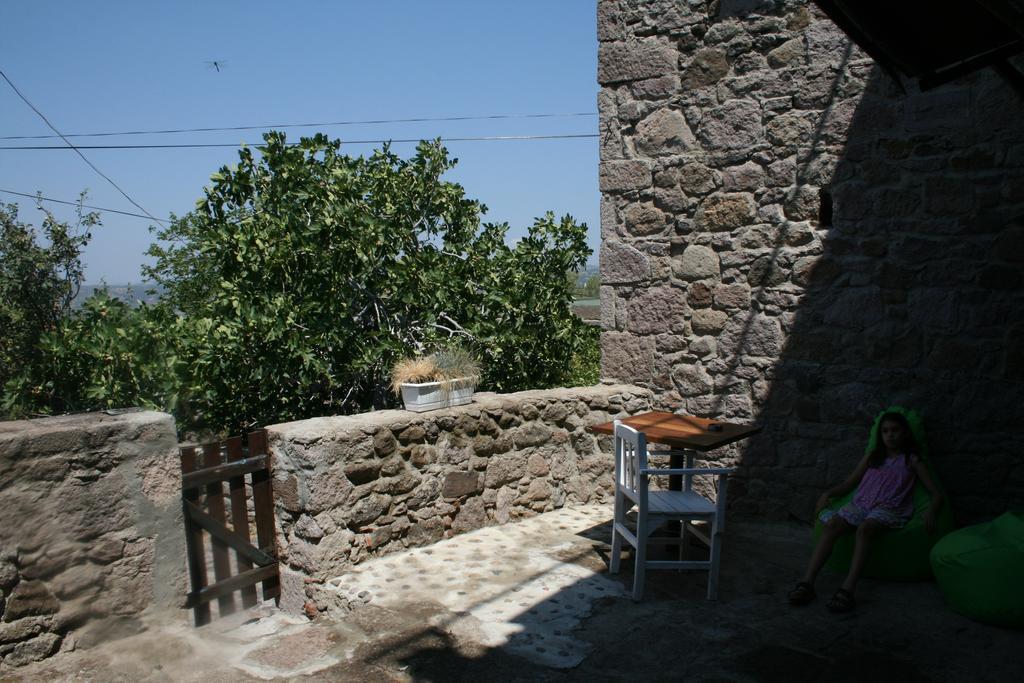 Assos Bohemian Hotel Exterior photo