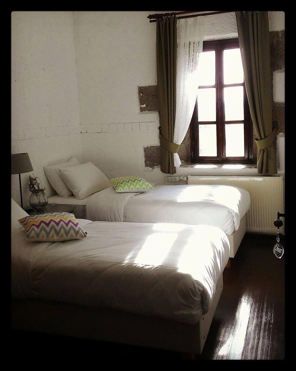 Assos Bohemian Hotel Exterior photo